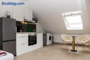 Image of Stylisches Apartment in Koblenz mit kostenlosen Parkplätzen, WLAN und voll ausgestatteter Küche