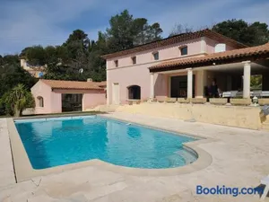 Image of Villa Mycènes