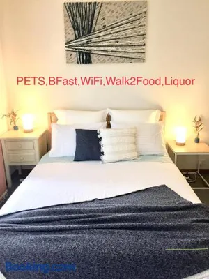 Image of BROOKS,BFast,WiFi,Nflx,Walk2Shop,Liquor,Food