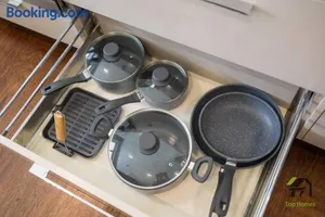 Image of 'Lynwood' Warrawee Manor- Koi Home