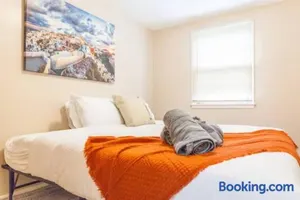 Image of 3bdrooms In Pinehill W Kbeds,entire-airport,sfh