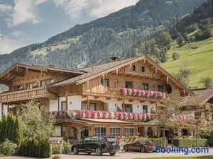 Image of Hotel Garni Larcherhof