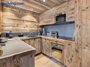Image of Appartement Duplex 4 Chambres Rénové avec Cheminée, Piscine, Tennis, Proche Télécabine - Megève - FR-1-453-25