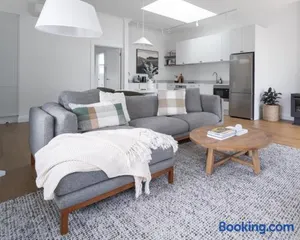 Image of Field Street Cottages 'Studio' - Centrally Located Luxury