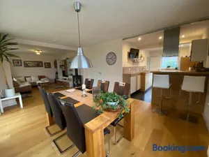 Image of Haus Ostend Ganzes Ferienhaus mit Garten ideal für zwei Erwachsene und zwei Kinder