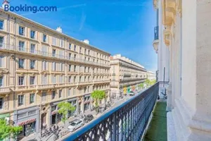 Image of Appartement Marseillais - Climatisation & Spacieux - Les Frères de la Loc'