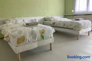 Image of Studio Lora RM 1184L