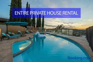 Image of Entire Private Home with 4 Bedrooms 2 Bathrooms, Pool, View, 4 Parking, King Bed, Big Yard, Available Now