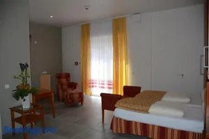 Image of Alpina home