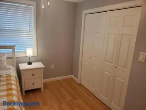 Image of Private Room with Queen Bed and Work Station