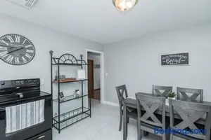Image of 3 bedroom showstopper near Mayo Clinic