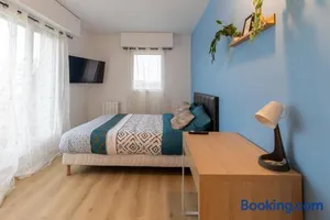Image of Le Beau Refuge Parisien de Cergy - Parisian modern flat at Cergy