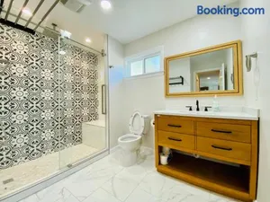 Image of Spacious 3B2B Home Prime Location