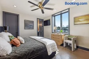 Image of 204 East Main - Suite 201