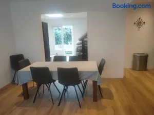 Image of House with garden in the center close to the sea and Amsterdam