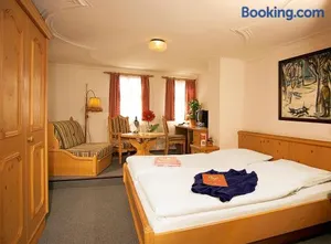 Image of Altdeutsches Gasthaus Roter Hirsch