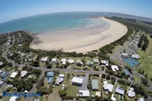 Image of Greens Beach Escape