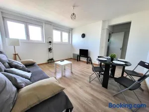 Image of St-Quentin-en-Yvelines Plusieurs appartements avec parking
