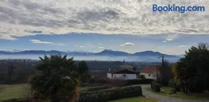 Image of Pyrenees Vue Gite - Le Plus de Commentaires Positifs - Vues Fantastique, Calme, Jardin, Parking Sur Place