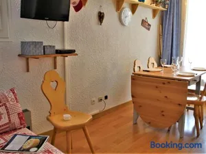 Image of Studio confortable avec balcon près des pistes, 4 couchages - Risoul 1850 - FR-1-330-496