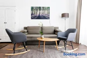 Image of DROY by ROCKCHAIR Apartments l SUPERHOST Status l 2 Bedroom Boxspringbeds next to Center "Kurfürstendamm" - Cozy Family & Business Flair welcomes you!