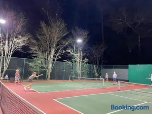 Image of Relaxing Two-Bedroom Apartment or Studio on 13 Beautiful Wooded Acres In A Quiet Neighborhood