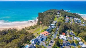Image of Charlesworth 8 - Beach Reserve, Amazing Views, Walk to Resorts, Sleeps 8