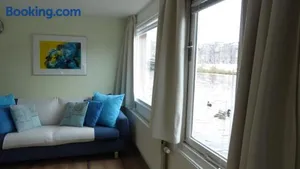 Image of Houseboat In The Center, 5 min walk to Tropical Museum, Free Wifi!