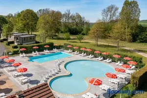 Image of Camping Country Park Crecy La Chapelle - Site Officiel - Next to Disneyland Paris