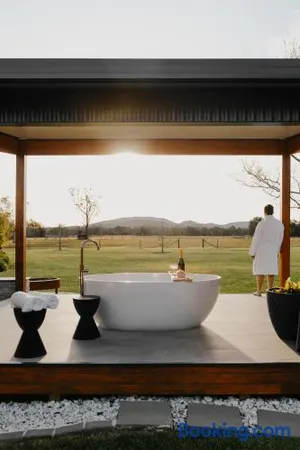 Image of Laurina Estate