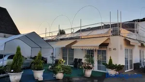 Image of 51381Leverkusen Ferienwo - Monteurwo - Bungalow - 6 Pers. - drei Zim je 2 Betten - löffelfertig -Zur Sonnenblume