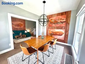 Image of The Airplane Art House