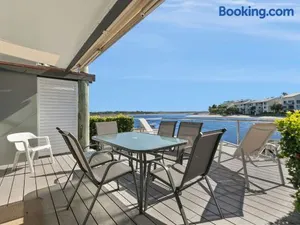 Image of 5 9 Barbados Crescent Noosaville