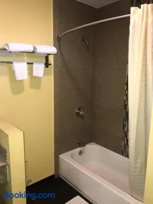 Image of Colony Inn Motel