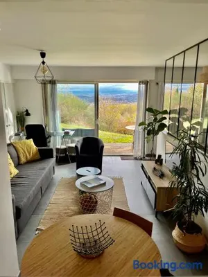 Image of Chez Isa, loft 55m2, jardin, vue, parking, entrée autonome