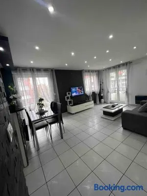 Image of Très bel appartement entre Paris et Disneyland