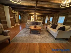 Image of The Hilltop Cabin