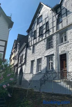 Image of Manoir -1654- historisch schlafen in Monschaus Altstadt