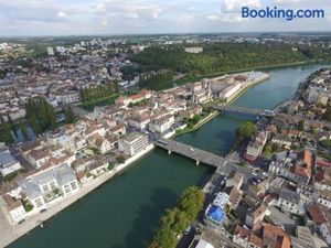 Image of Le Petit Melun