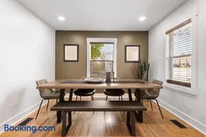 Image of The Sweet Retreat Accessible Historic Home