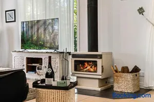 Image of ELEVATA VILLA Luxe Spa Jacuzzi - Wood Fire - Claw Bath - Pet Friendly
