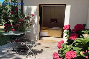 Image of Les Hortensias Chambre indépendante avec sdb et toilettes privées dans une maison en forêt proche du golf et de la plage Entree indépendante avec acces privé