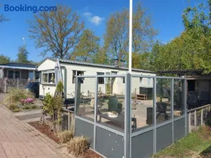 Image of Ús twadde plakje op vakantiepark bergumermeer