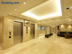 Image of Check in Shijokarasuma