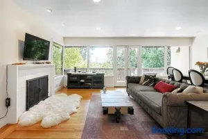 Image of Landmark North Berkeley home