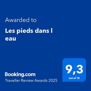 Image of Les pieds dans l eau