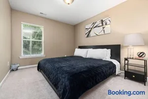 Image of Spacious Home, Large Groups, 5mi from DT Raleigh!