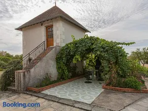 Image of Gîte 4 chambres avec piscine couverte et jardin proche des châteaux de la Loire - FR-1-491-370