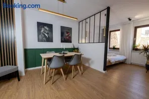 Image of Design & Chill #Altstadt #Beamer