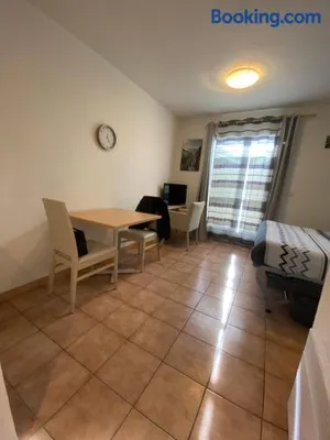 Image of Apparthotel proche de Cannes
